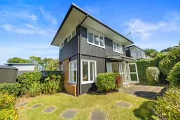 4/16 Turama Road, Royal Oak