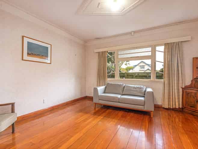 15 St Johns Avenue, Palmerston North