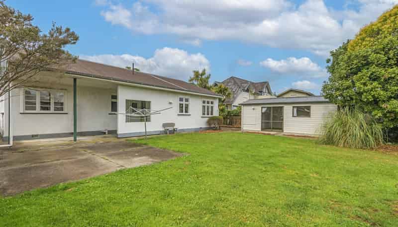 15 St Johns Avenue, Palmerston North