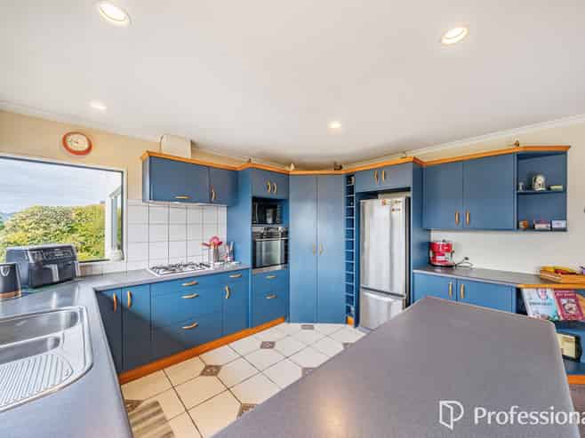 13 Birkinshaw Grove, Riverstone Terraces