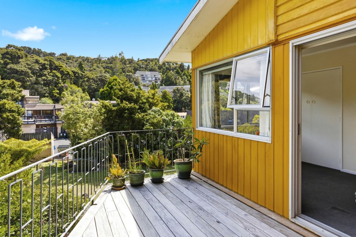 Retro in the heart of Paihia with 2 titles!, Paihia