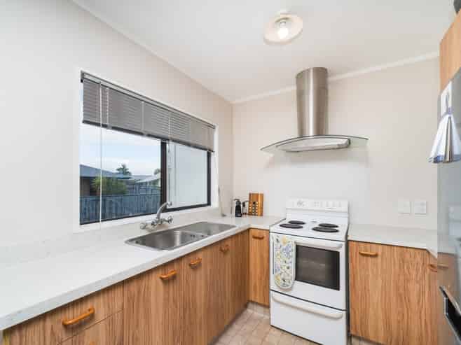 99 Hillcrest Drive, Kelvin Grove