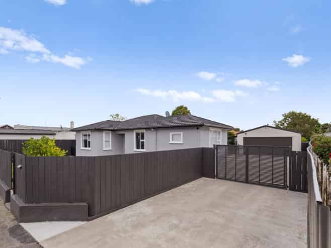 87 Ferguson Street, West End