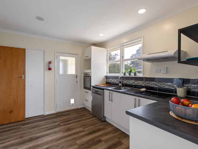 87 College Street, Awapuni