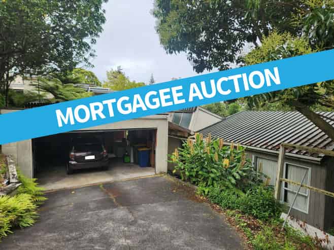 220 Golf Road, Titirangi