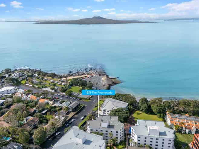 1B/5 The Promenade, Takapuna
