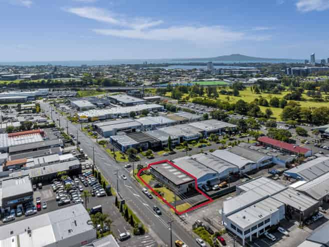 Prime freehold in Wairau Valley