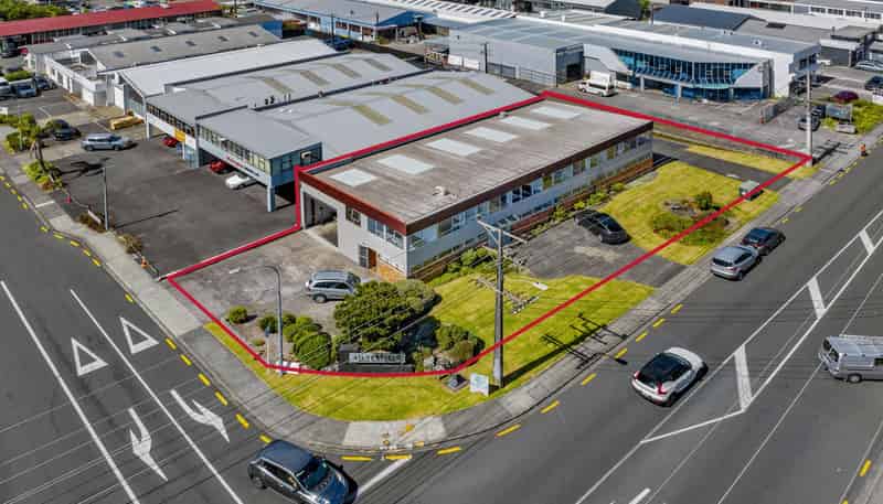 1 Silverfield, Wairau Valley