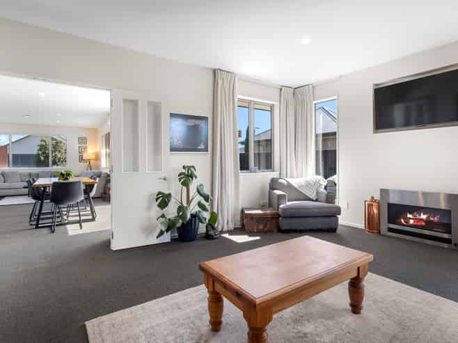 15 Melville Crescent, Rolleston