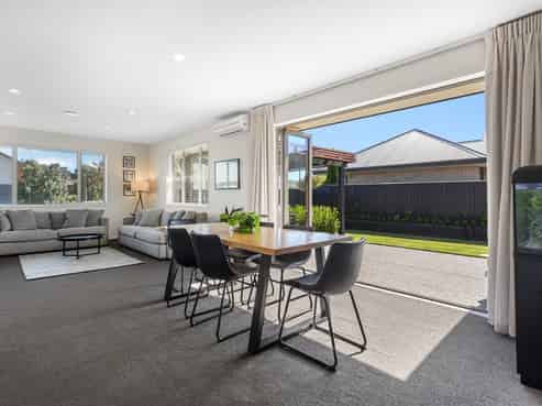 15 Melville Crescent, Rolleston