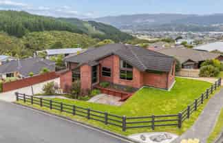 115 Kirton Drive, Riverstone Terraces