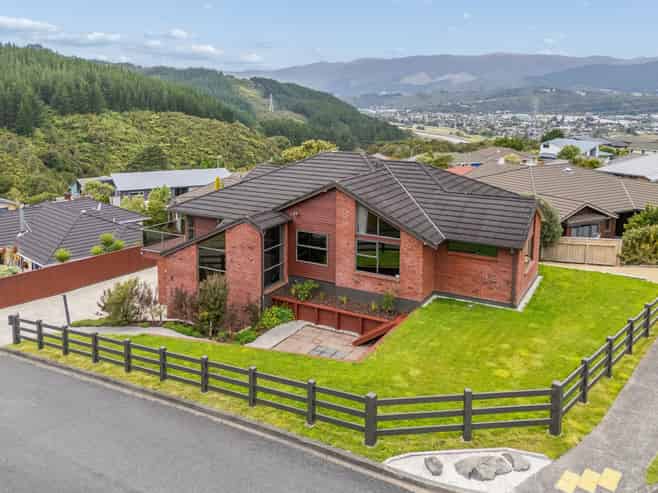 115 Kirton Drive, Riverstone Terraces