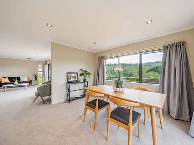 115 Kirton Drive, Riverstone Terraces