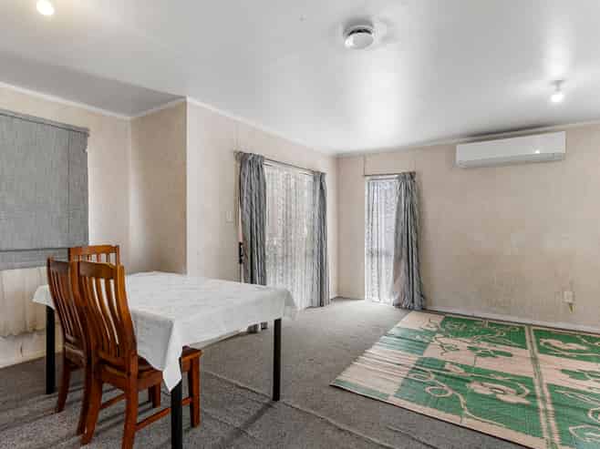 64 Tony Segedin Drive, Avondale