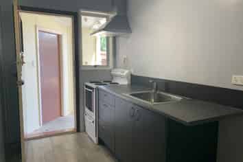 C/6 Glenroy Crescent, Springlands