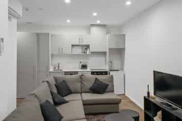 808b/770 Great South Road, Manukau