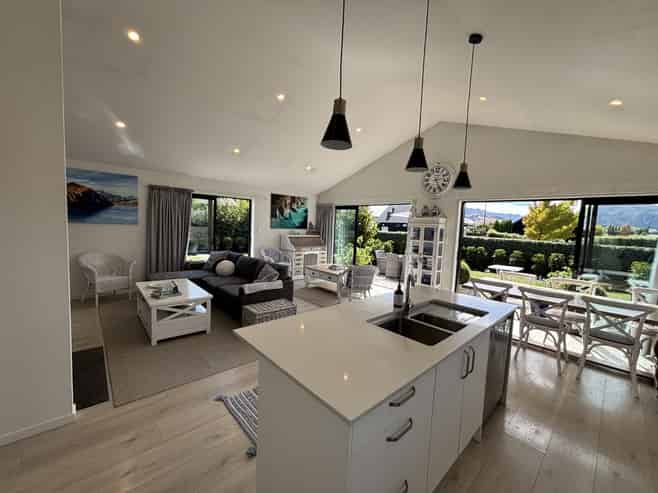 14 Wren Street, Albert Town