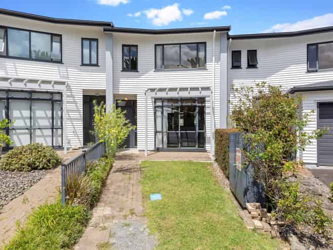 42/2 Armoy Drive, East Tamaki
