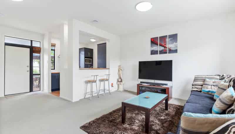 42/2 Armoy Drive, East Tamaki