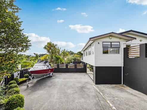 11 Finchley Road, Torbay