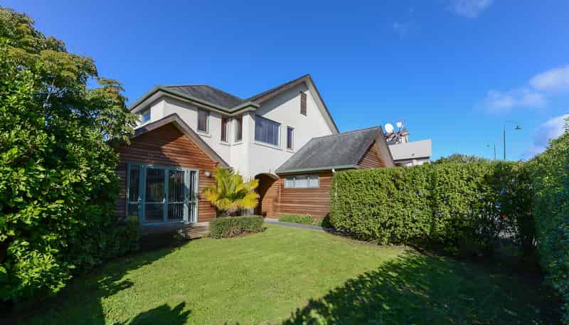 76 Medallion Dr, Albany