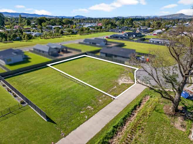 12 Ross Taylor Lane, Masterton