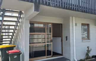 4/47A Cook Street, Hamilton East