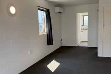 4/47A Cook Street, Hamilton East