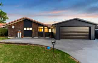 30 Orangewood Drive, Northpark