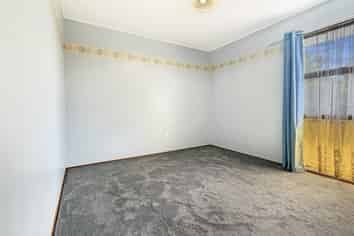 810 Queen Street West, Saint Leonards