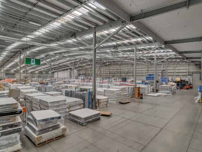 Large Hornby A Grade Industrial Opportunity