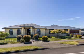 59 Russell Robertson Drive, Havelock North