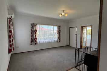 86 Broadway, Stratford