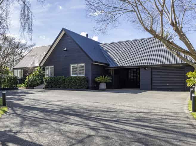 23 Elliot Street, Riverhead