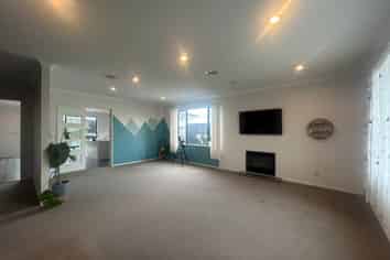 5 Vera Court, Silverdale