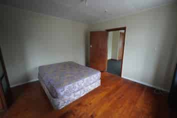 Manawatu / Whanganui - Address withheld