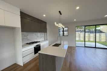 7 Wallis Lane, Orewa