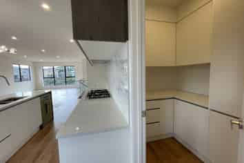 7 Wallis Lane, Orewa