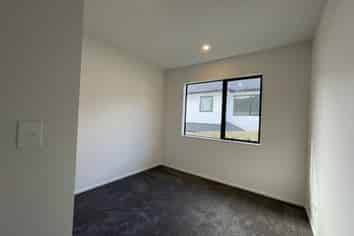 7 Wallis Lane, Orewa