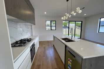 7 Wallis Lane, Orewa