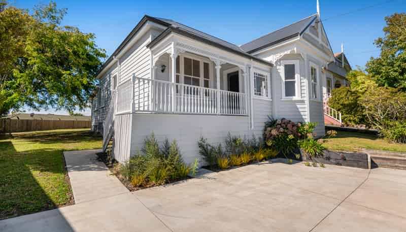 5 Porter Crescent, Helensville