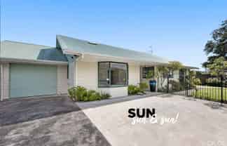 2/118 Whites Line East, Waiwhetu