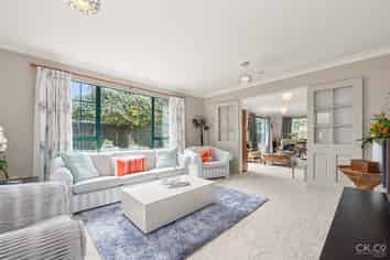 2/118 Whites Line East, Waiwhetu