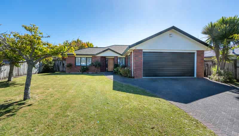 54 Diomede Glade, Flagstaff