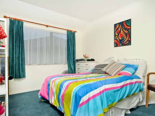 54 Diomede Glade, Flagstaff