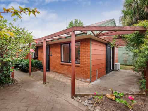 27A Worcester Street, West End