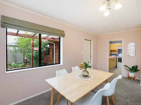 27A Worcester Street, West End