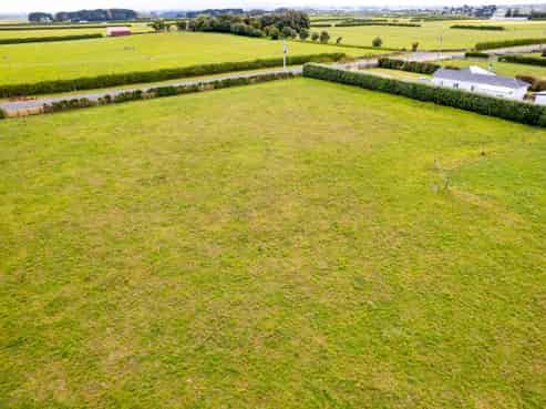 0n Ketemarae Road, Hawera