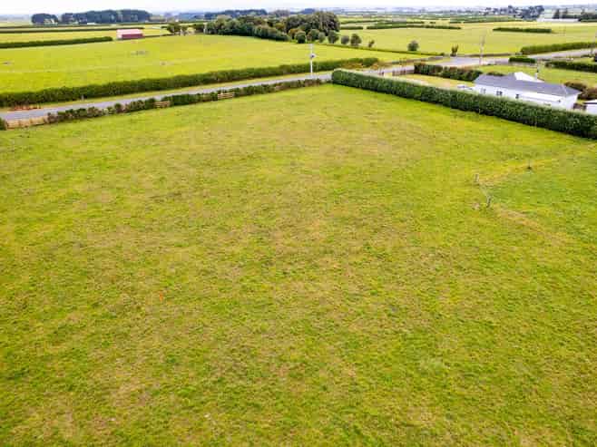 0n Ketemarae Road, Hawera