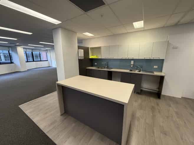 Full Floor in the Government Precinct